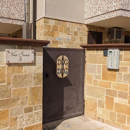 La Casa Dei Due Mari - Large Apartment With Parking تارانتو المظهر الخارجي الصورة